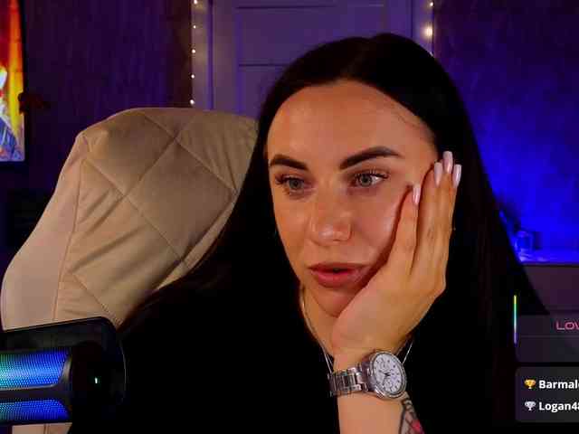 YURIEVNA13 webcam
