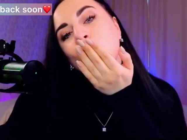 YURIEVNA13 webcam