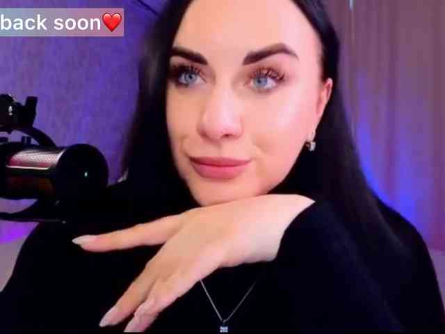 YURIEVNA13 webcam