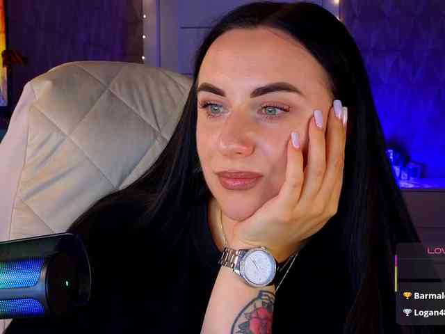 YURIEVNA13 webcam