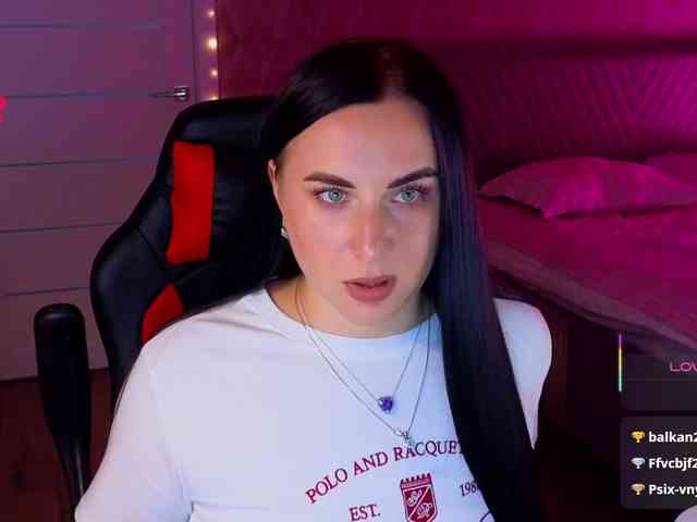 YURIEVNA13 webcam
