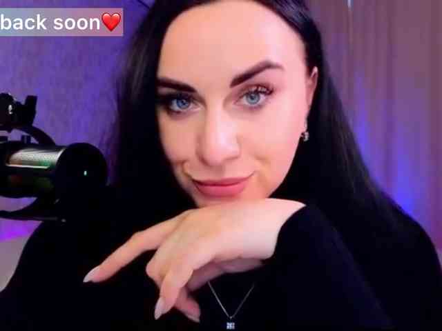 YURIEVNA13 webcam