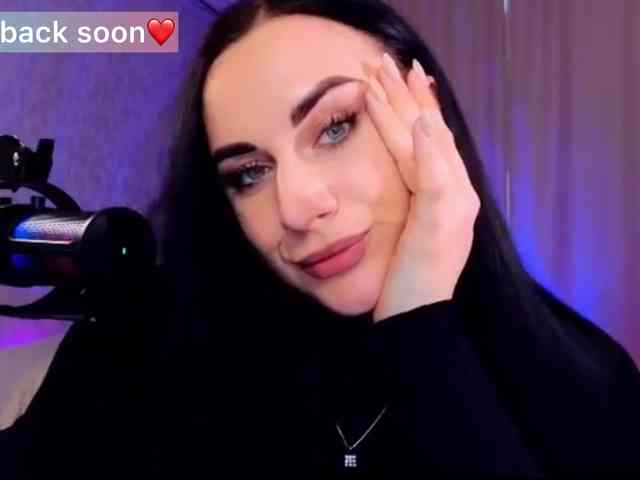 YURIEVNA13 webcam