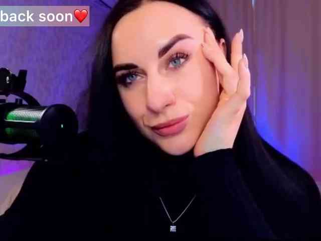 YURIEVNA13 webcam