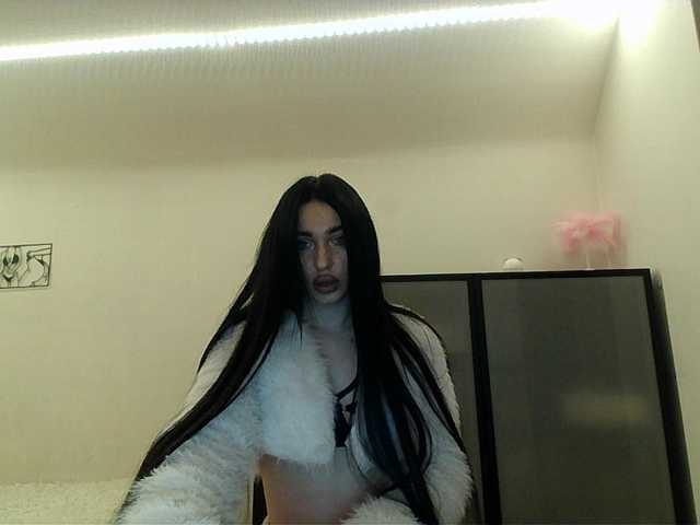 elizamars's BongaCams show and profile