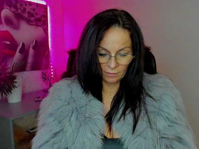 HelenSHOW1 webcam bongacams model stream image