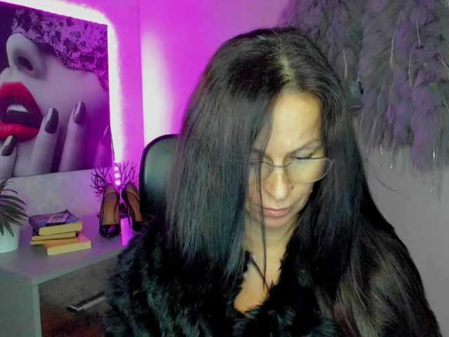 HelenSHOW1 webcam bongacams model stream image