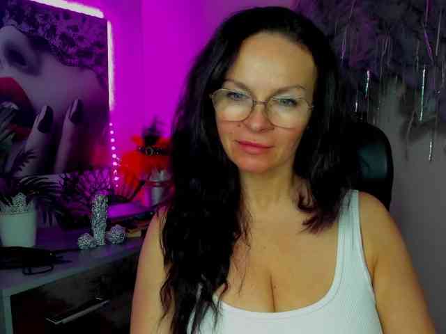 HelenSHOW1 webcam
