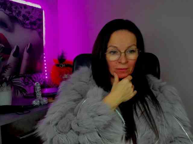 HelenSHOW1 webcam