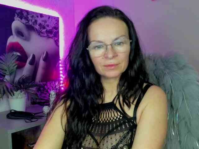 HelenSHOW1 webcam