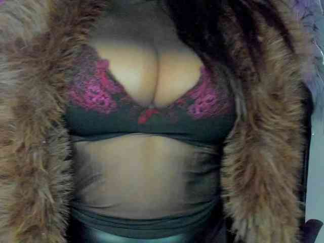 HelenSHOW1 webcam