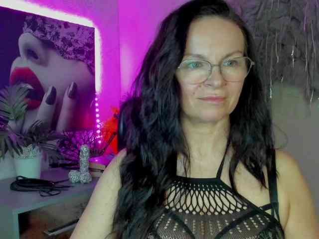 HelenSHOW1 webcam