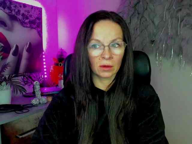 HelenSHOW1 webcam