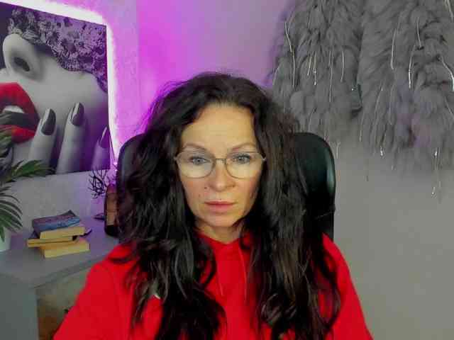 HelenSHOW1 webcam