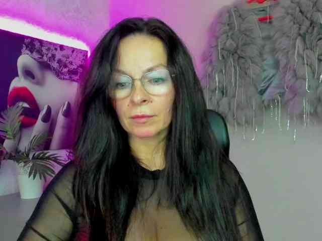 HelenSHOW1 webcam