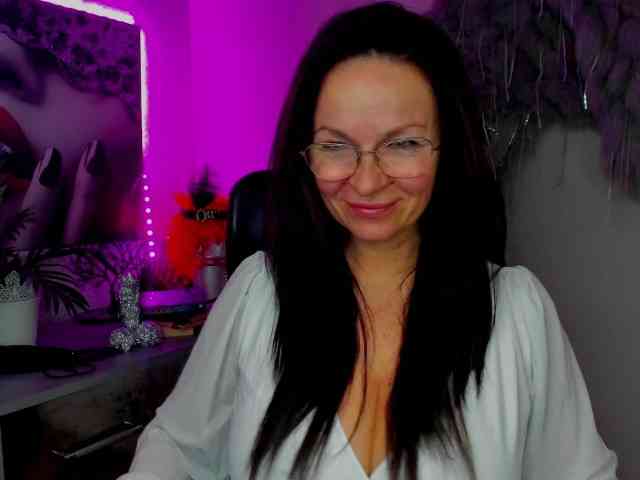 HelenSHOW1 webcam