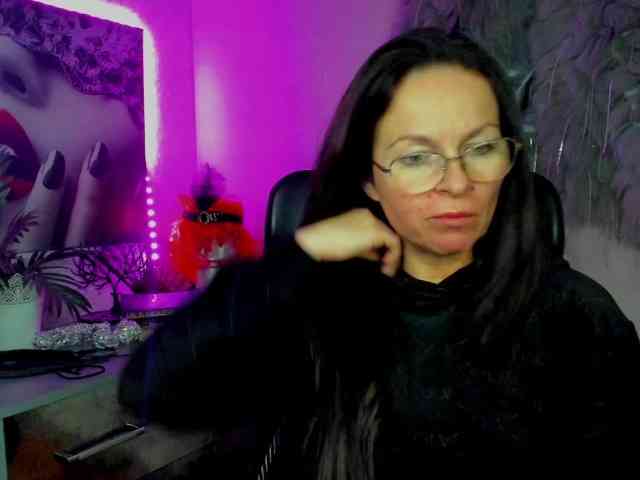 HelenSHOW1 webcam