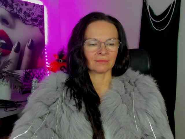 HelenSHOW1 webcam