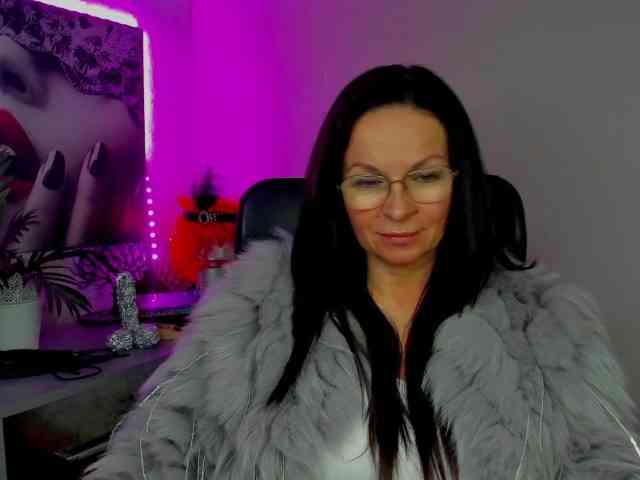 HelenSHOW1 webcam