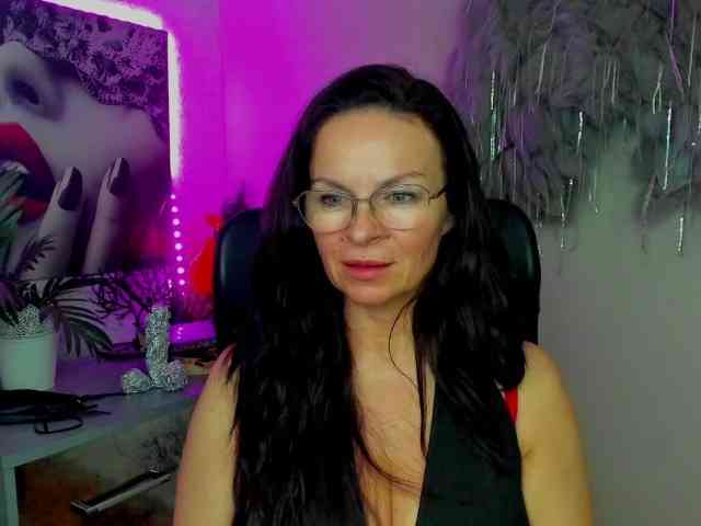 HelenSHOW1 webcam