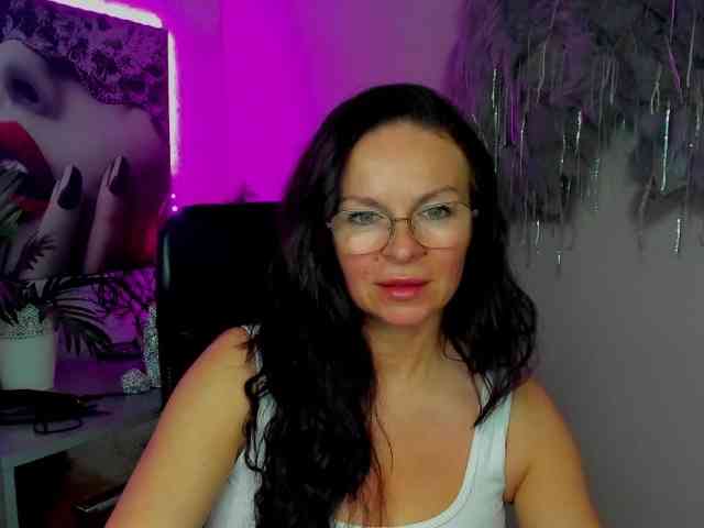 HelenSHOW1 webcam