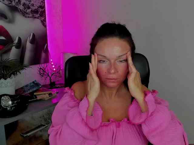 HelenSHOW1 webcam