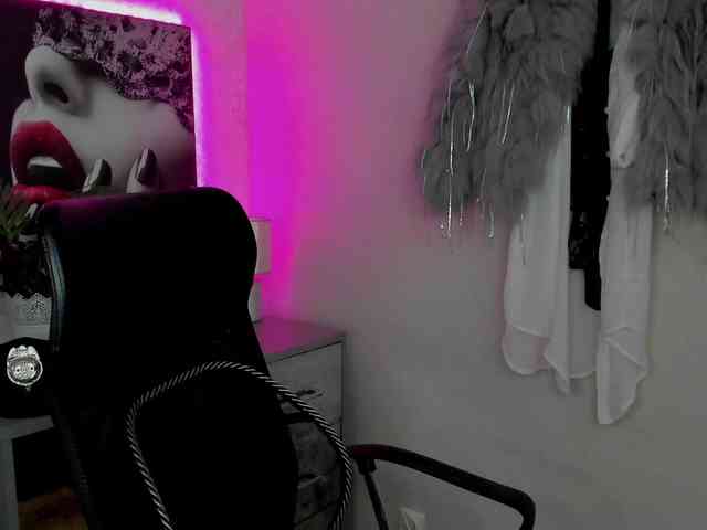HelenSHOW1 webcam