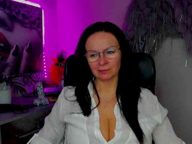 HelenSHOW1 webcam