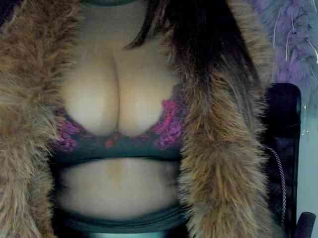 HelenSHOW1 webcam
