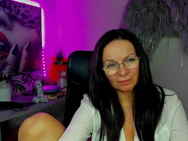 HelenSHOW1 webcam