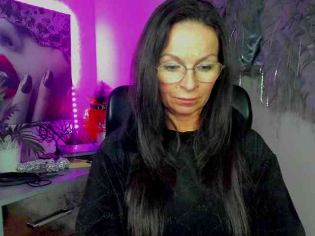 HelenSHOW1 webcam