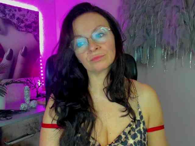HelenSHOW1 webcam