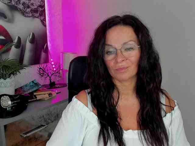 HelenSHOW1 webcam