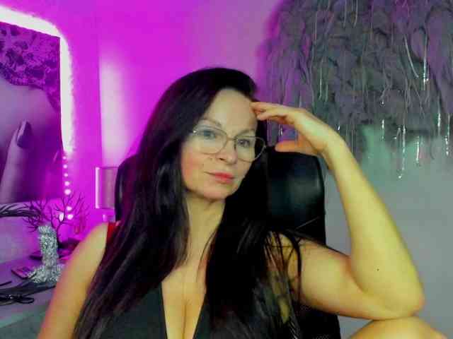HelenSHOW1 webcam