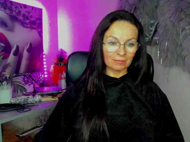 HelenSHOW1 webcam