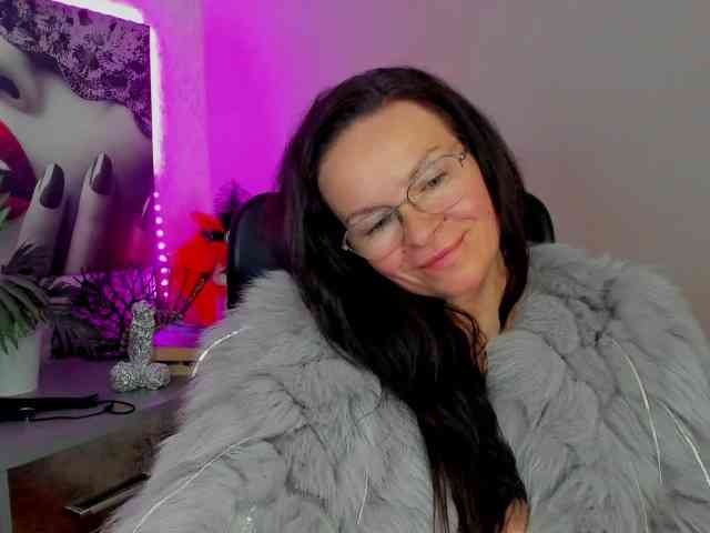 HelenSHOW1 webcam