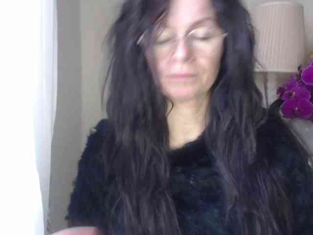 HelenSHOW1 webcam