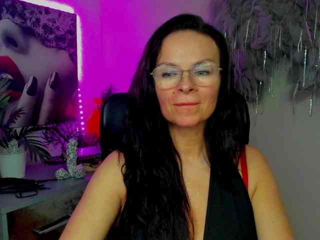 HelenSHOW1 webcam