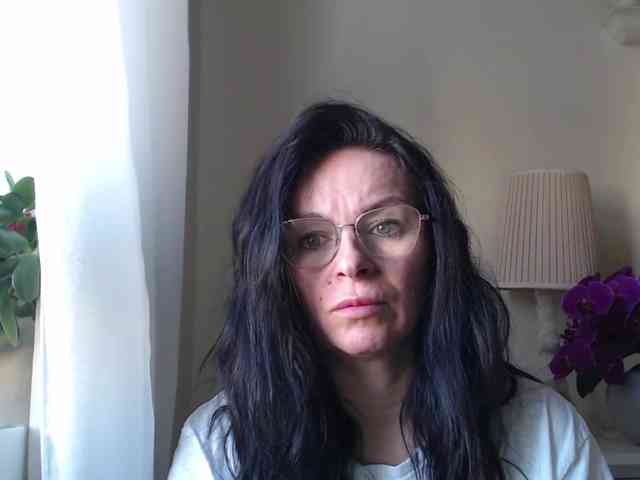 HelenSHOW1 webcam