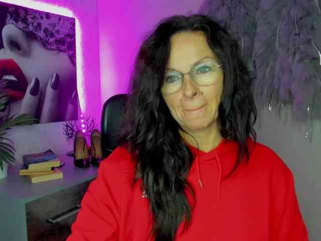 HelenSHOW1 webcam