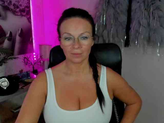 free adult webcam HelenSHOW1