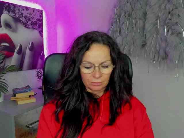 HelenSHOW1 webcam