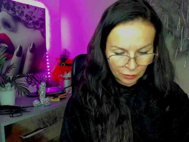 HelenSHOW1 webcam