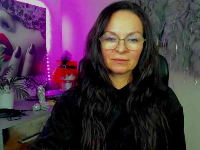 HelenSHOW1 webcam