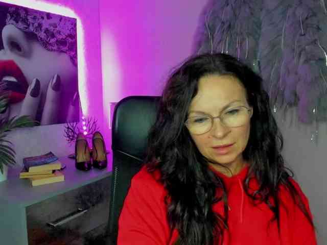 HelenSHOW1 webcam