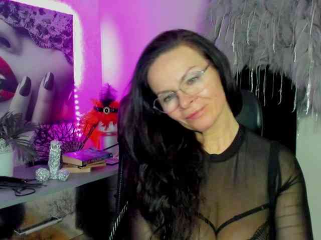 HelenSHOW1 webcam