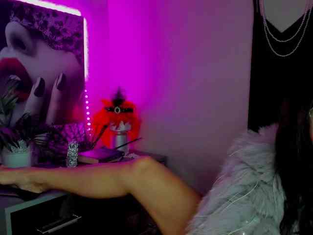 HelenSHOW1 webcam