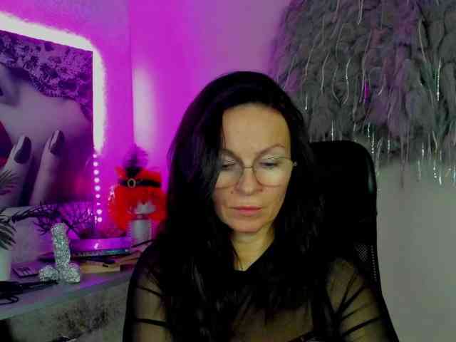 HelenSHOW1 webcam