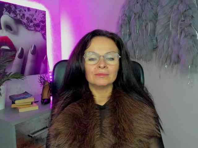 HelenSHOW1 webcam