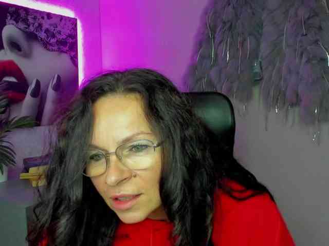 HelenSHOW1 webcam